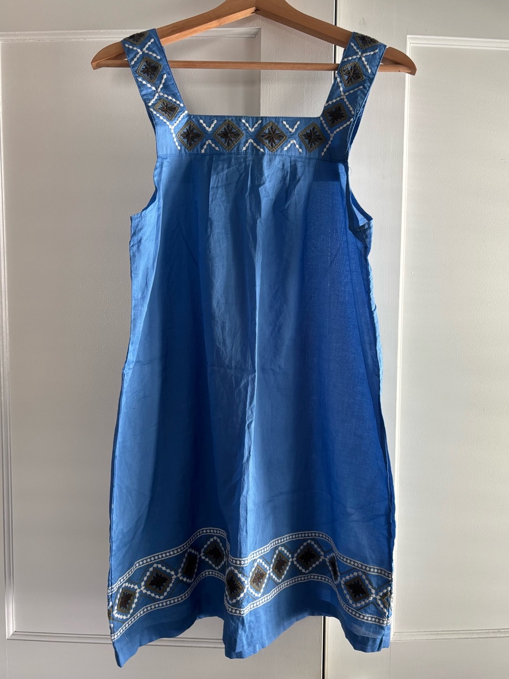 Forever 21 Blue Embroidered Sundress Size M